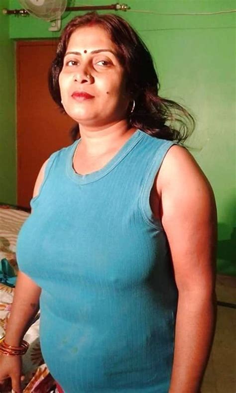 desi bhabi nude photos|Bhabhi Nude Pics